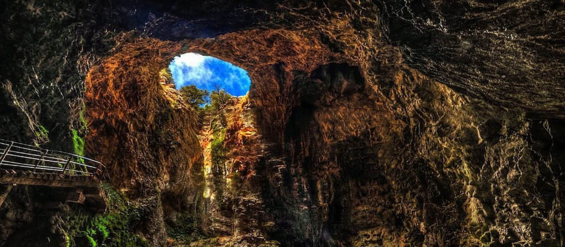 Friouato Cave, Morocco: North Africa's Great Chasm (2026 Guide)